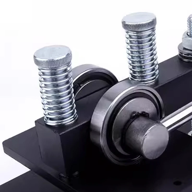 Die Cutting Machine - آلة قطع مدمجة بذراع الروك آلة