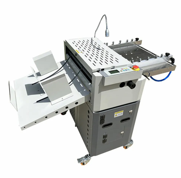 Die Cutting Machine - آلة تقطيع عالية السرعة أوتوماتيكية لثقب